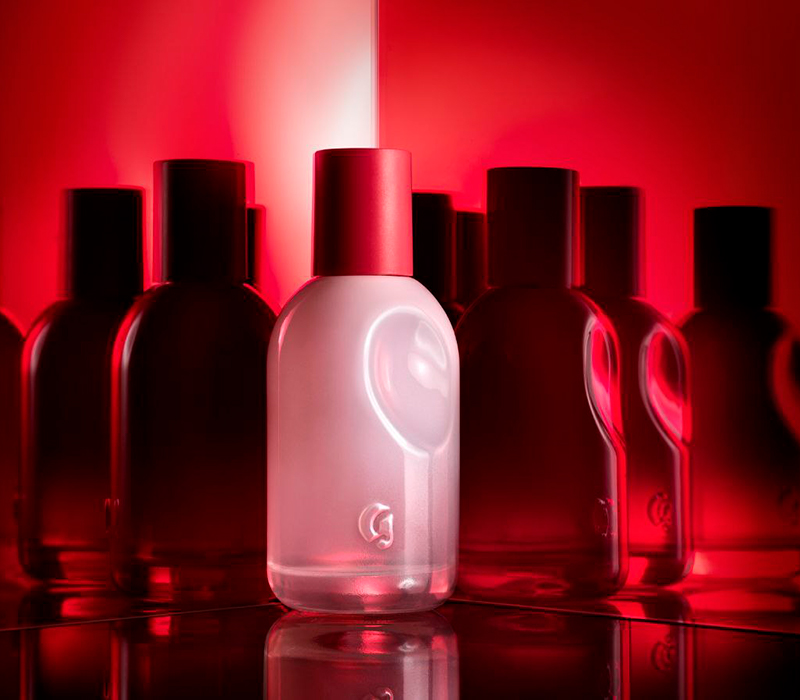 spicy Glossier musk fragrance
